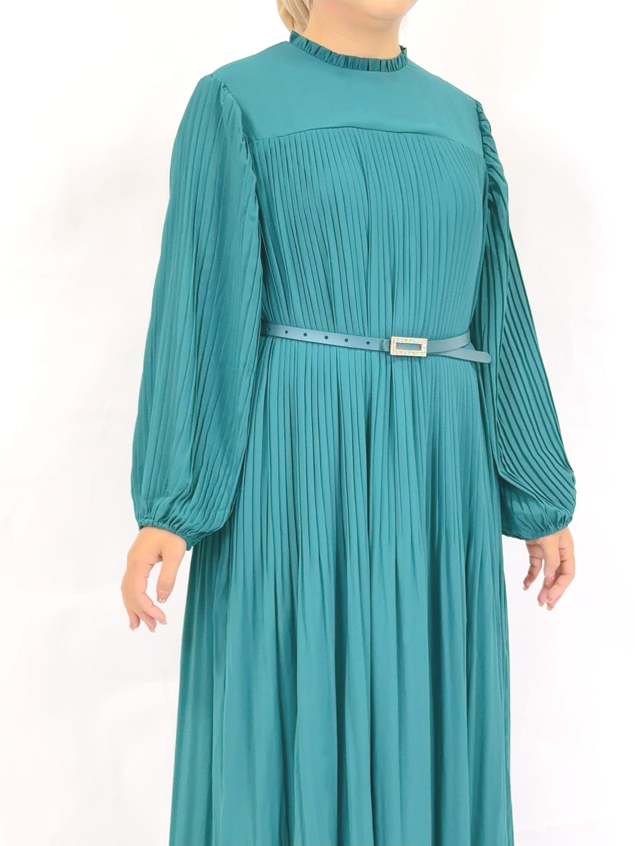 Plain Muslim Black and Green Pleated Abaya Dress