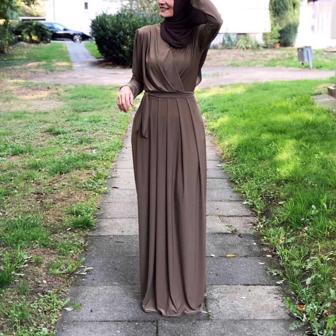 Women's V-neck Lace-up Pleated Abaya Dress