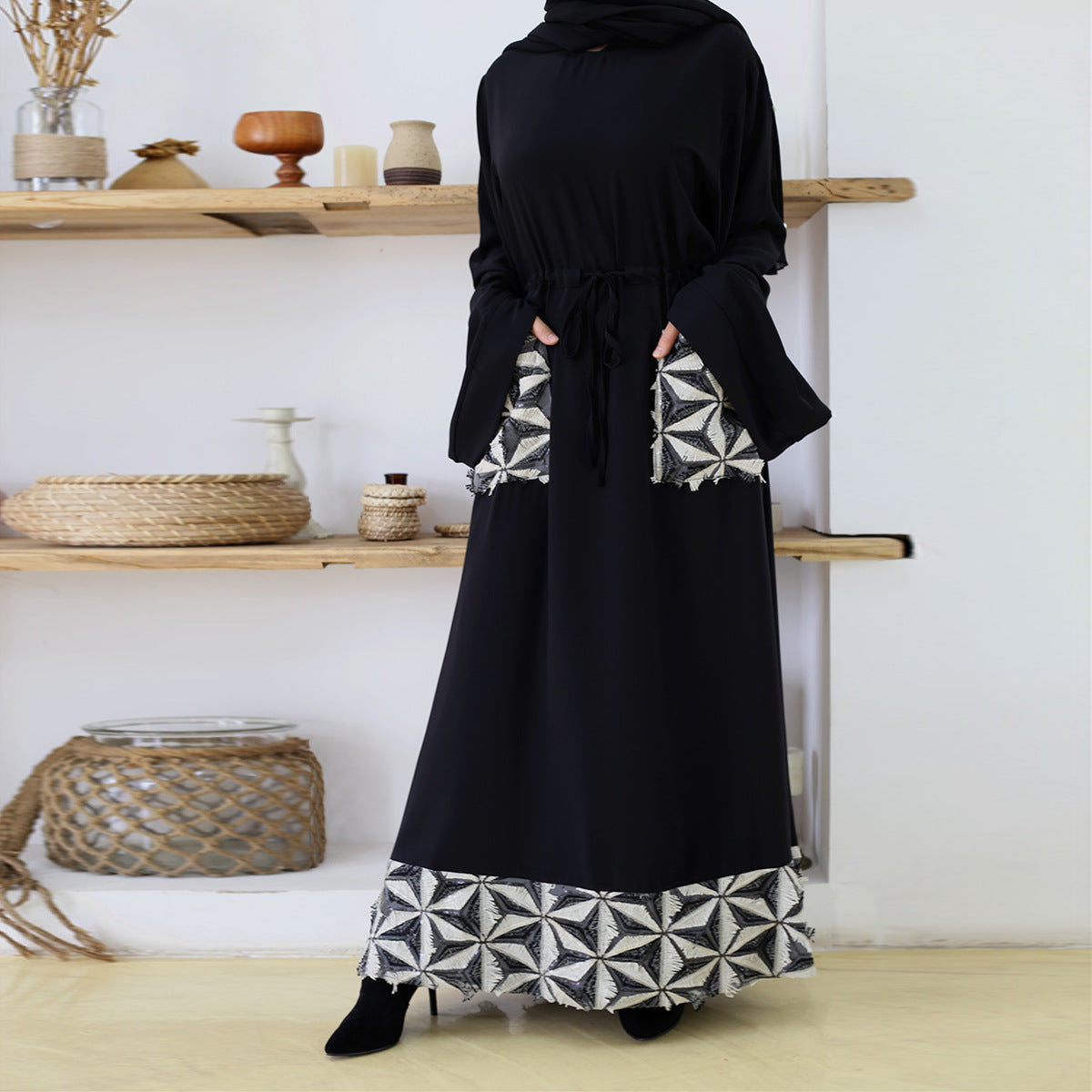 Simple spliced waist-cinching Arab Turkish dress