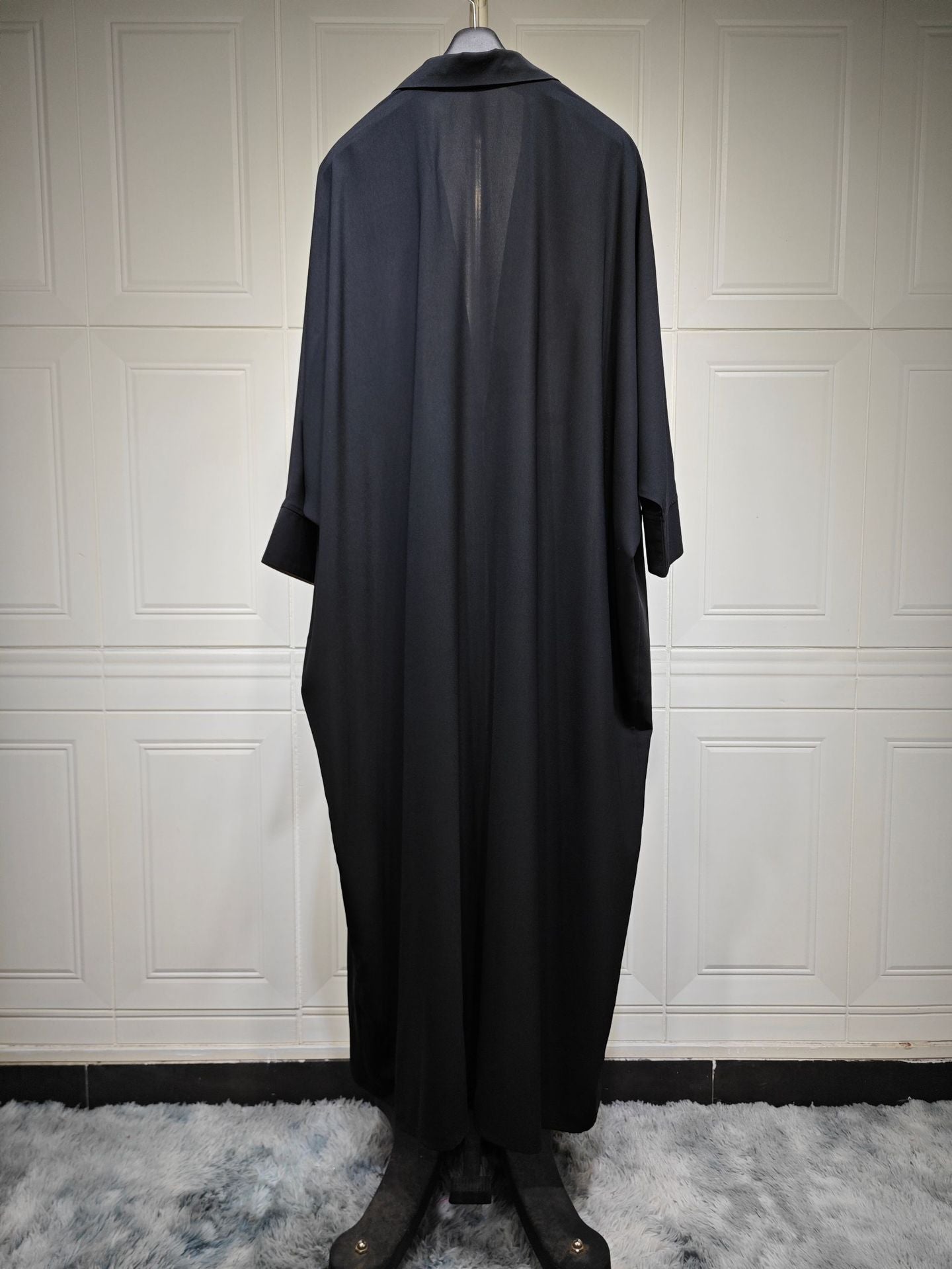 Fashion Batwing Sleeve Outer Black Robe