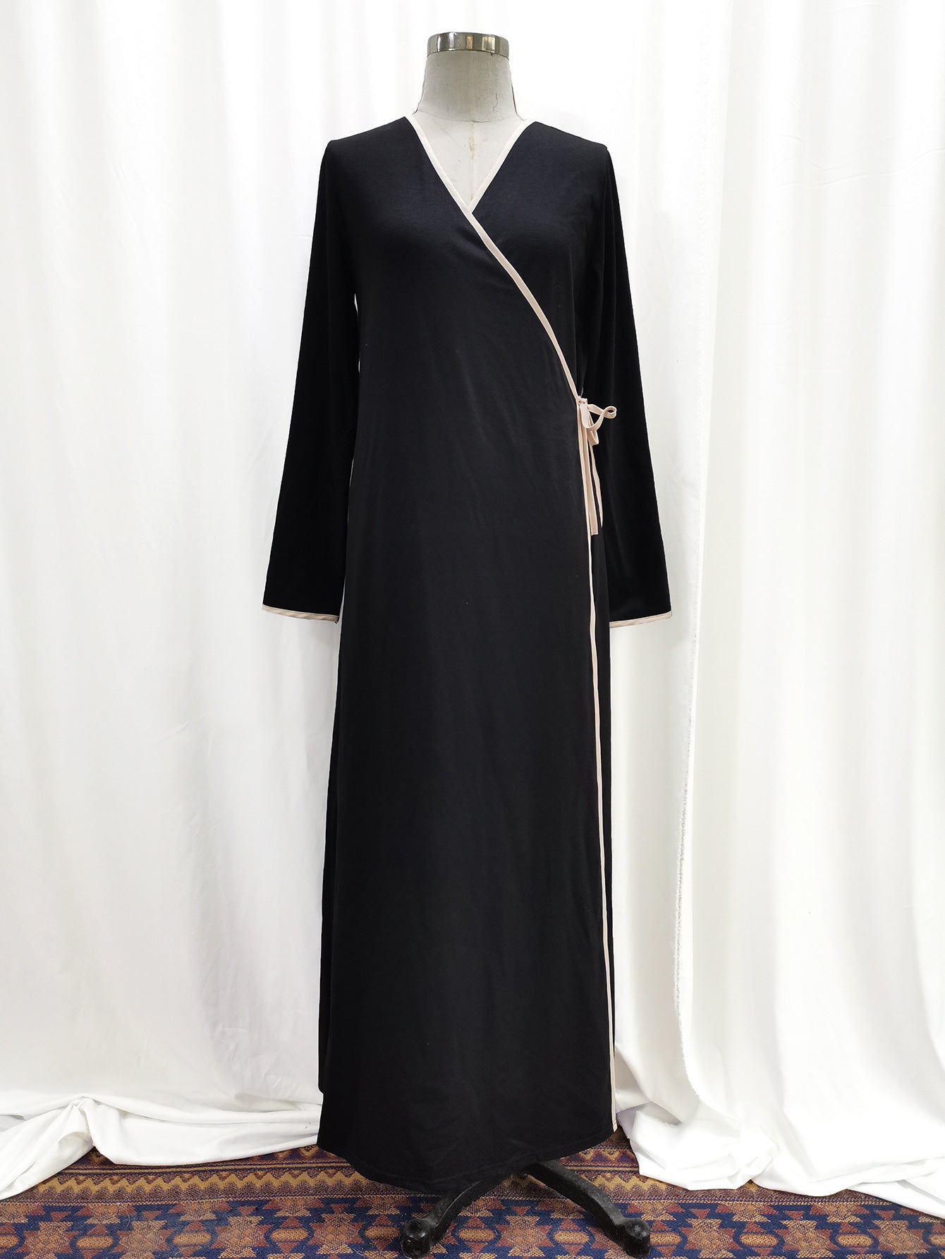 Women's Lace-up Slim Burqa V-neck Dress