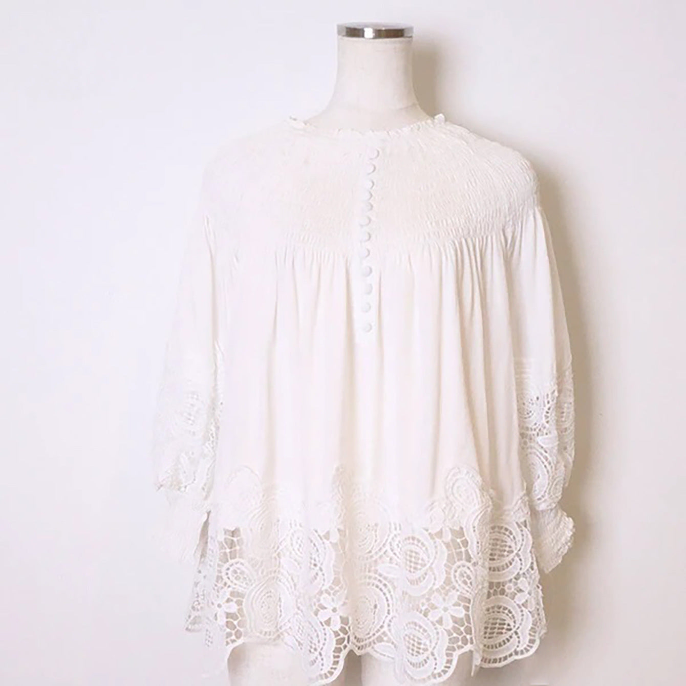 Women's Cut-out Lace Panelled Crushed One-neck Shirt