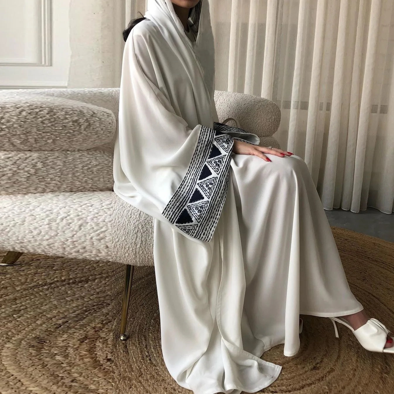 Women's Fashion Embroidered Robe