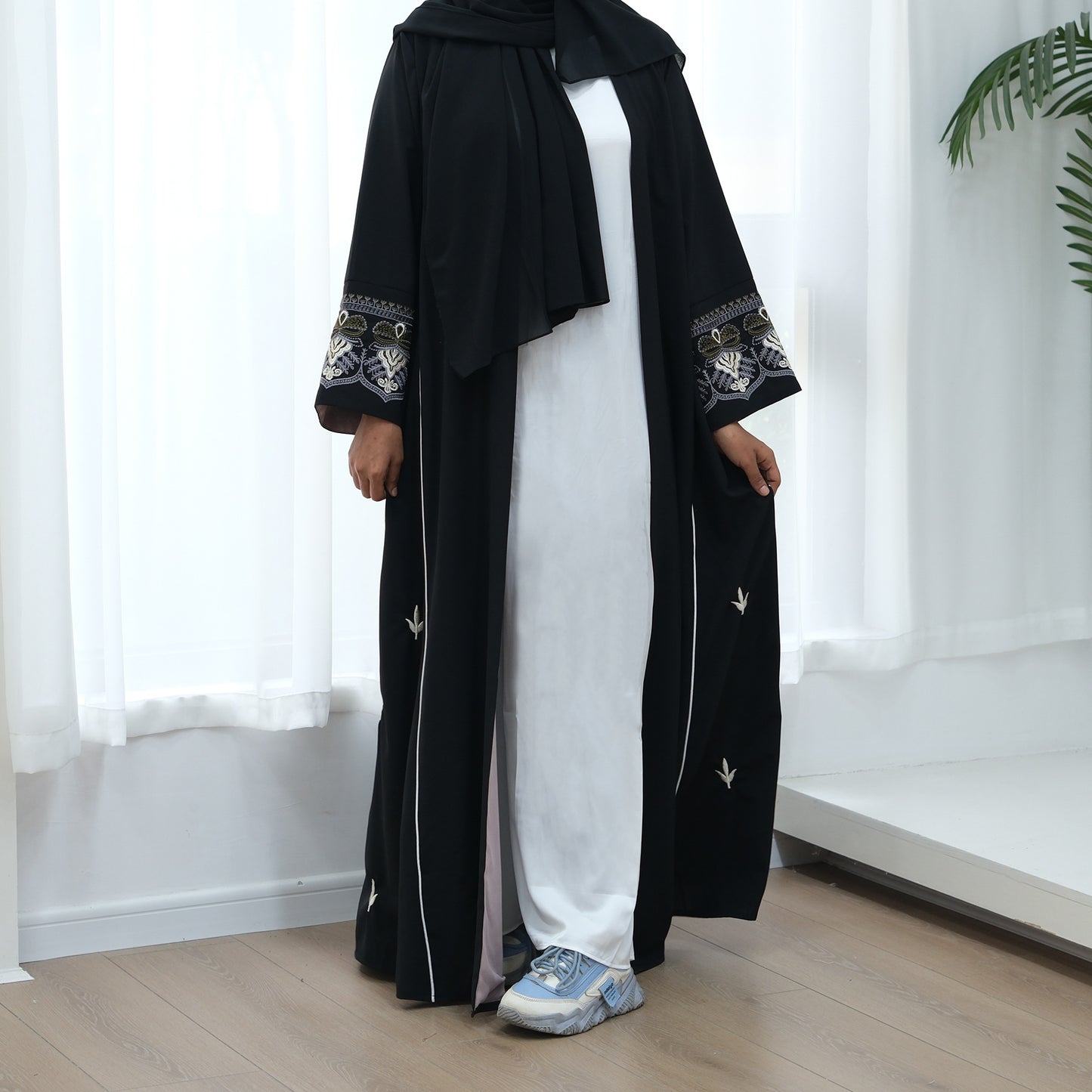 Dubai Party Beautifully Embroidered Robe Dress