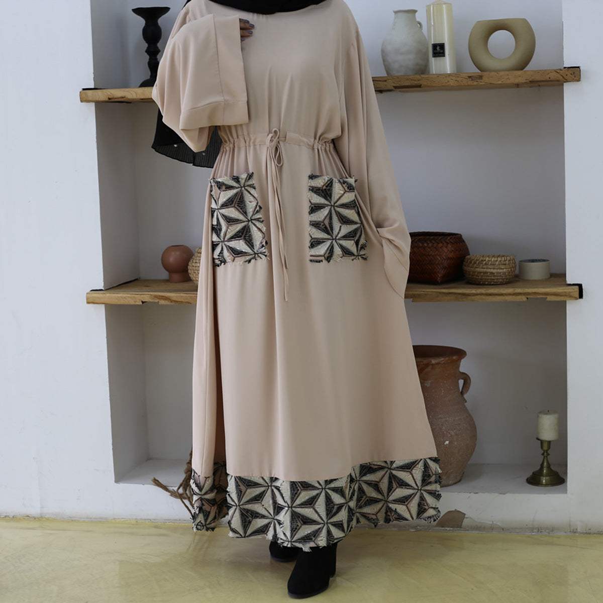 Simple spliced waist-cinching Arab Turkish dress