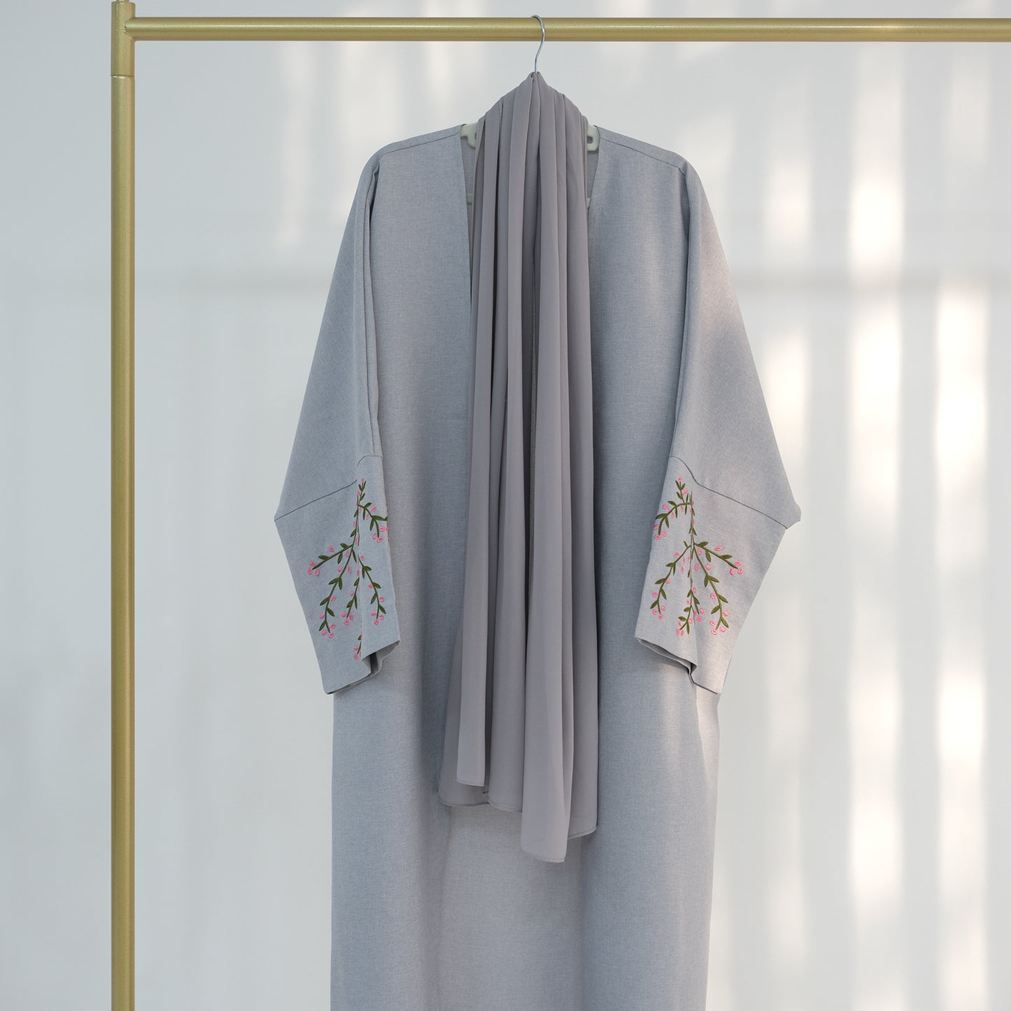 Floral Embroidery Elegant Cardigan Robe