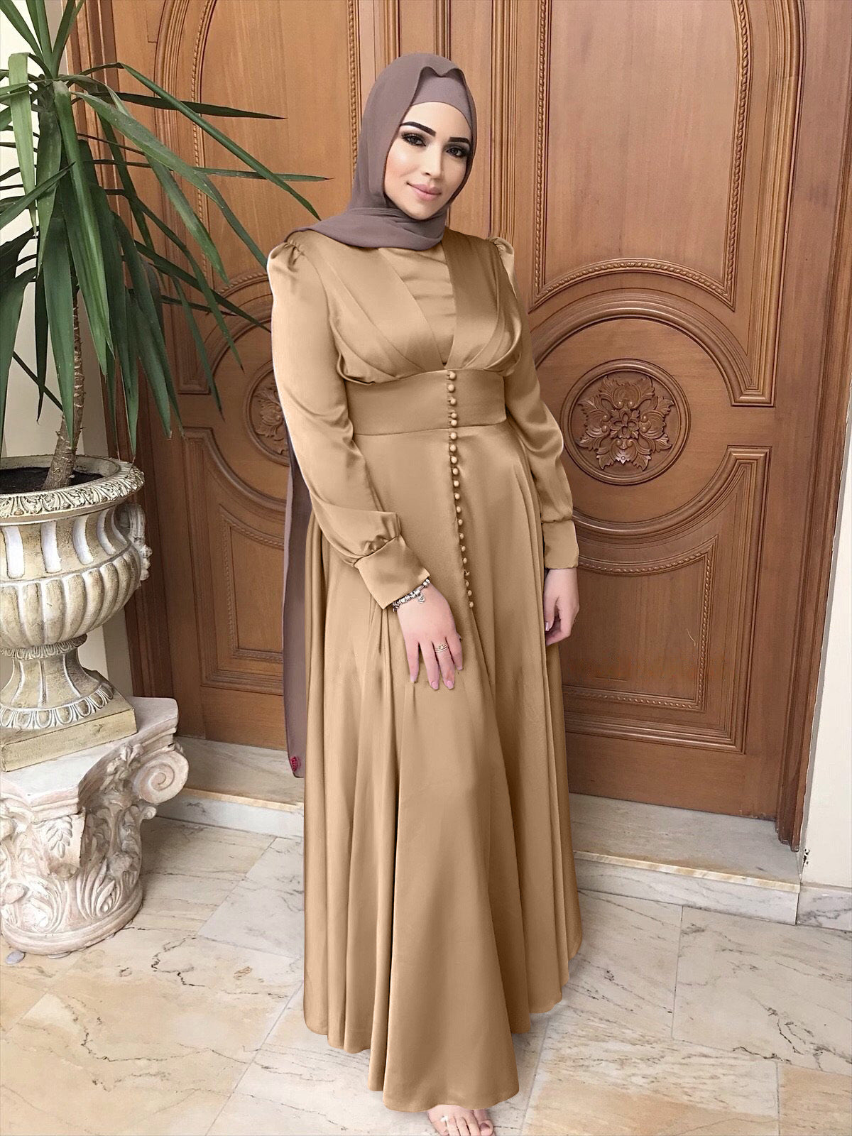 Robe Abaya élégante en satin perlée