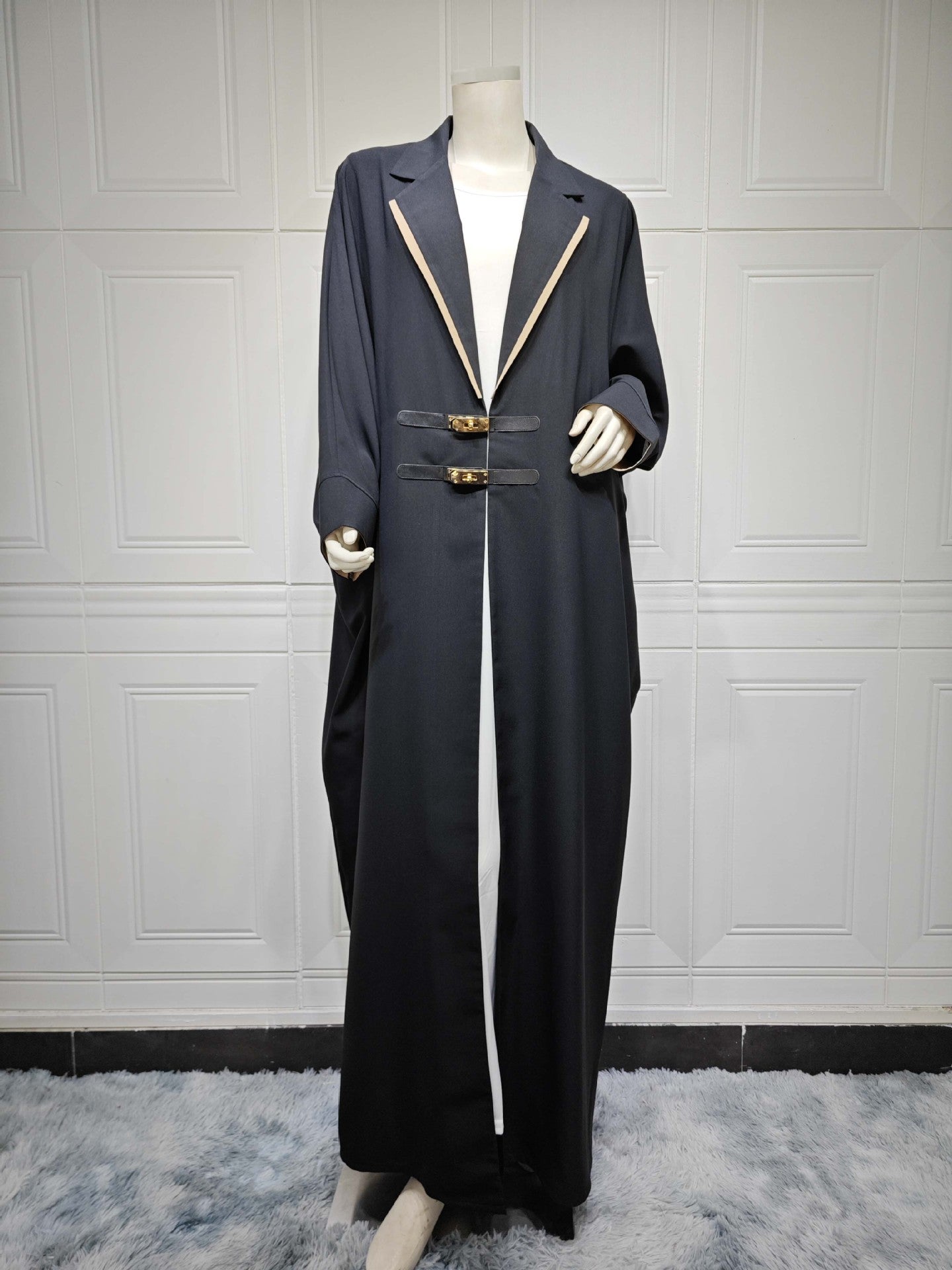 Fashion Batwing Sleeve Outer Black Robe