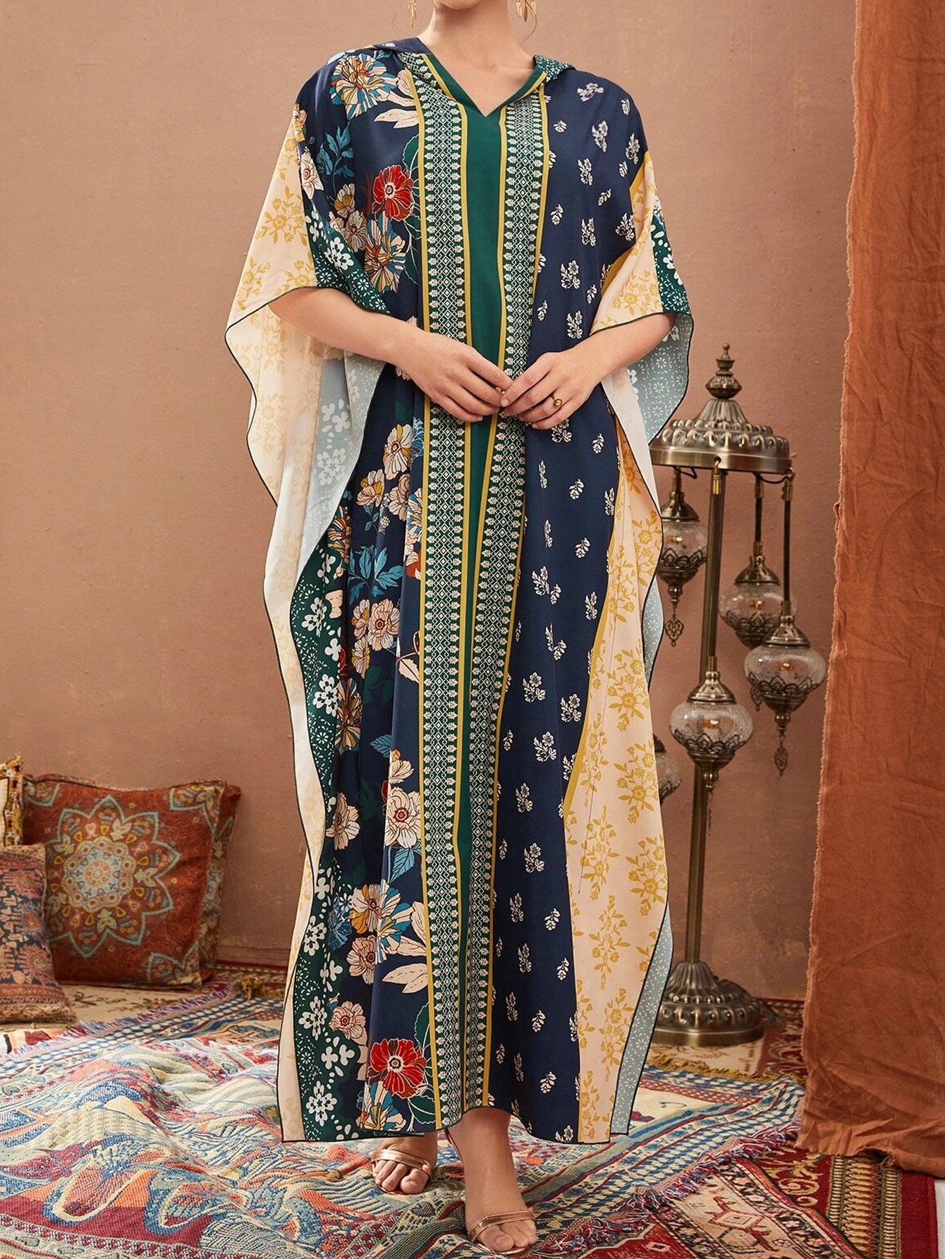 Women's Dolman Sleeve Hooded Print Kaftan Dress