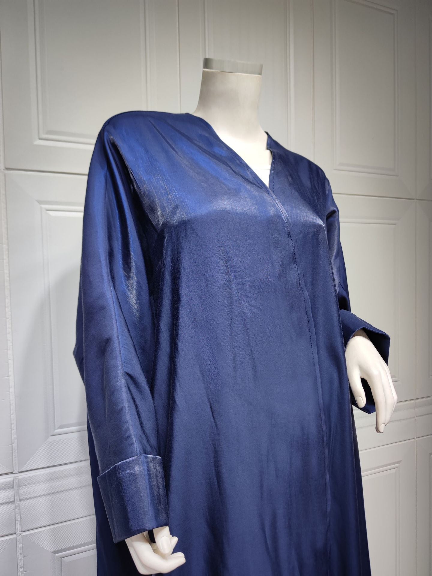 Women's Bright Silk Satin Bat-sleeved Robe