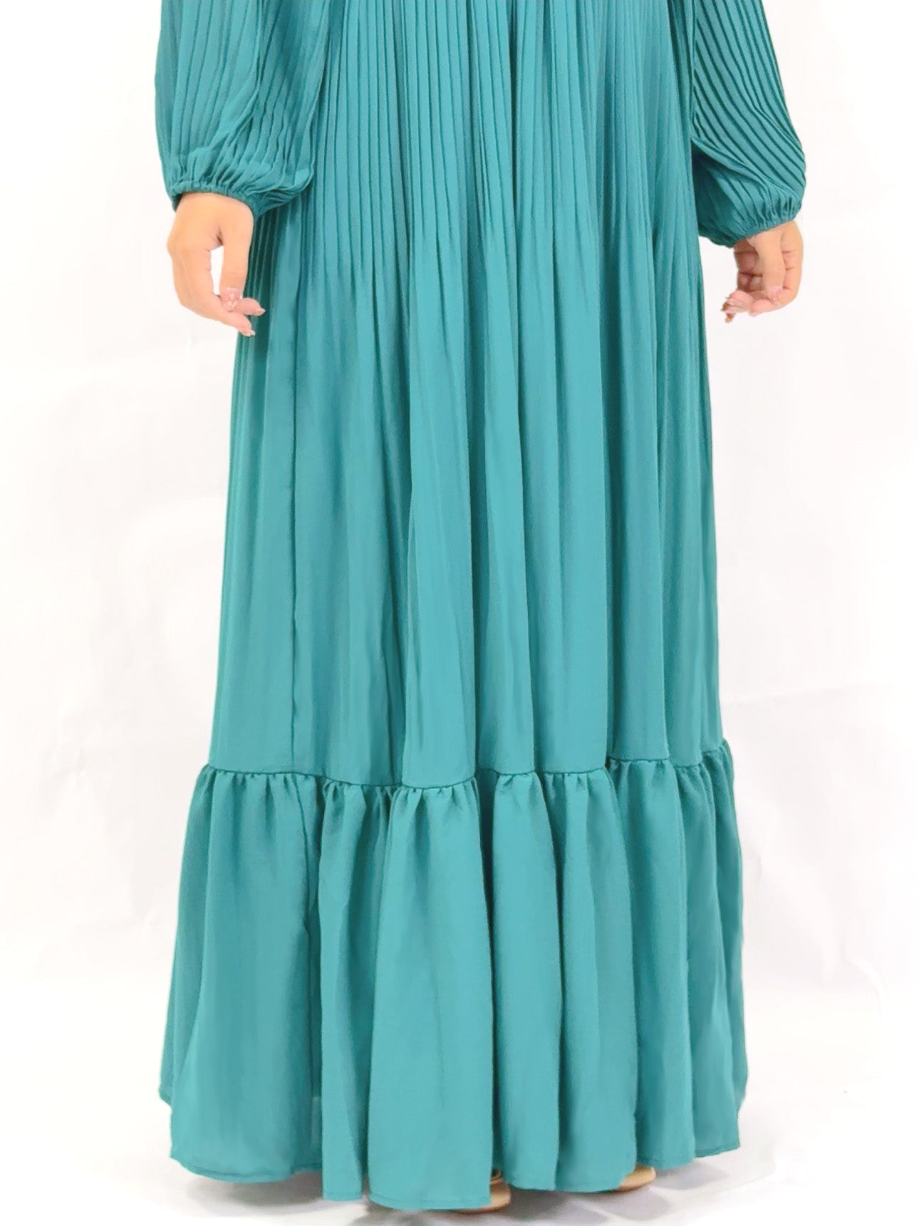 Plain Muslim Black and Green Pleated Abaya Dress