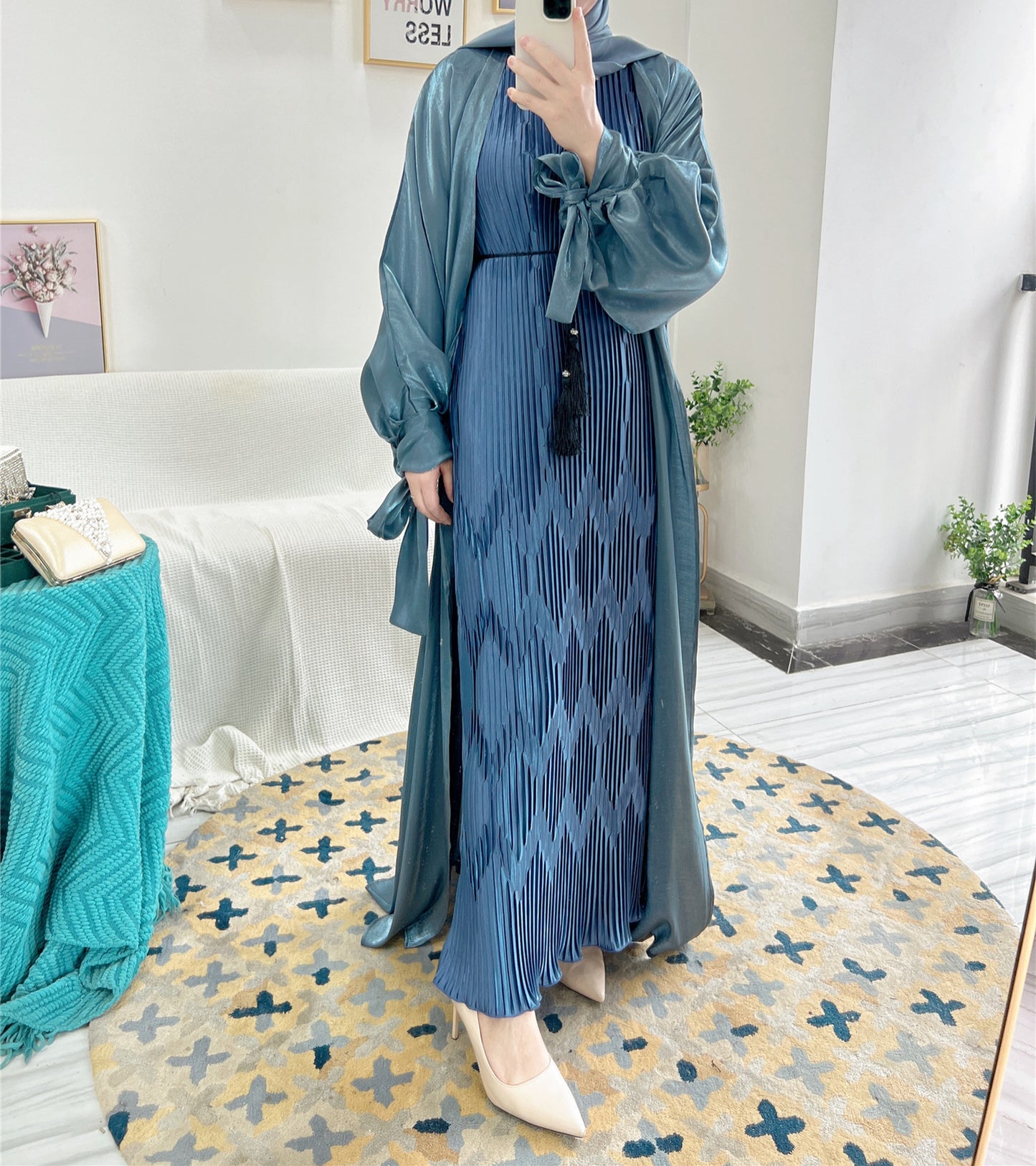 Bubble Sleeve Robe