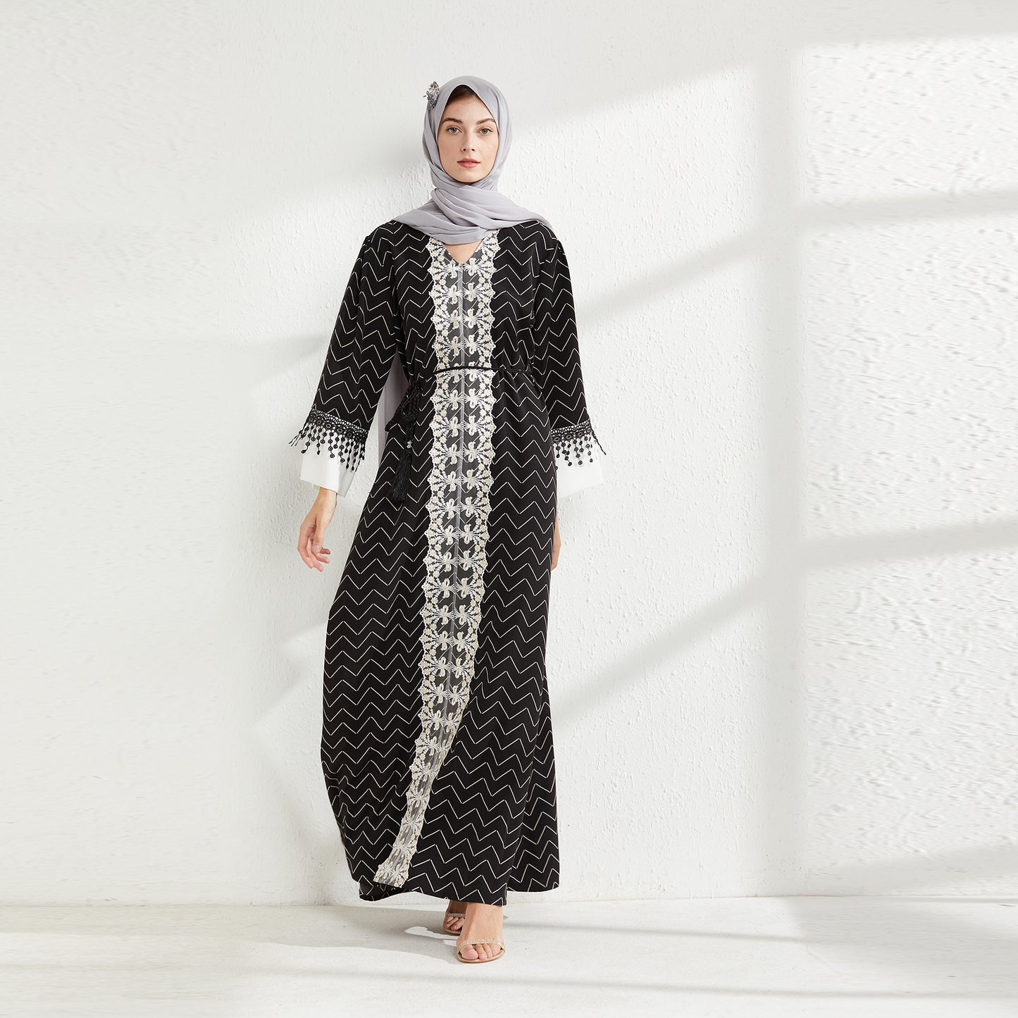 Embroidered Lace Long Sleeve Jalabiya