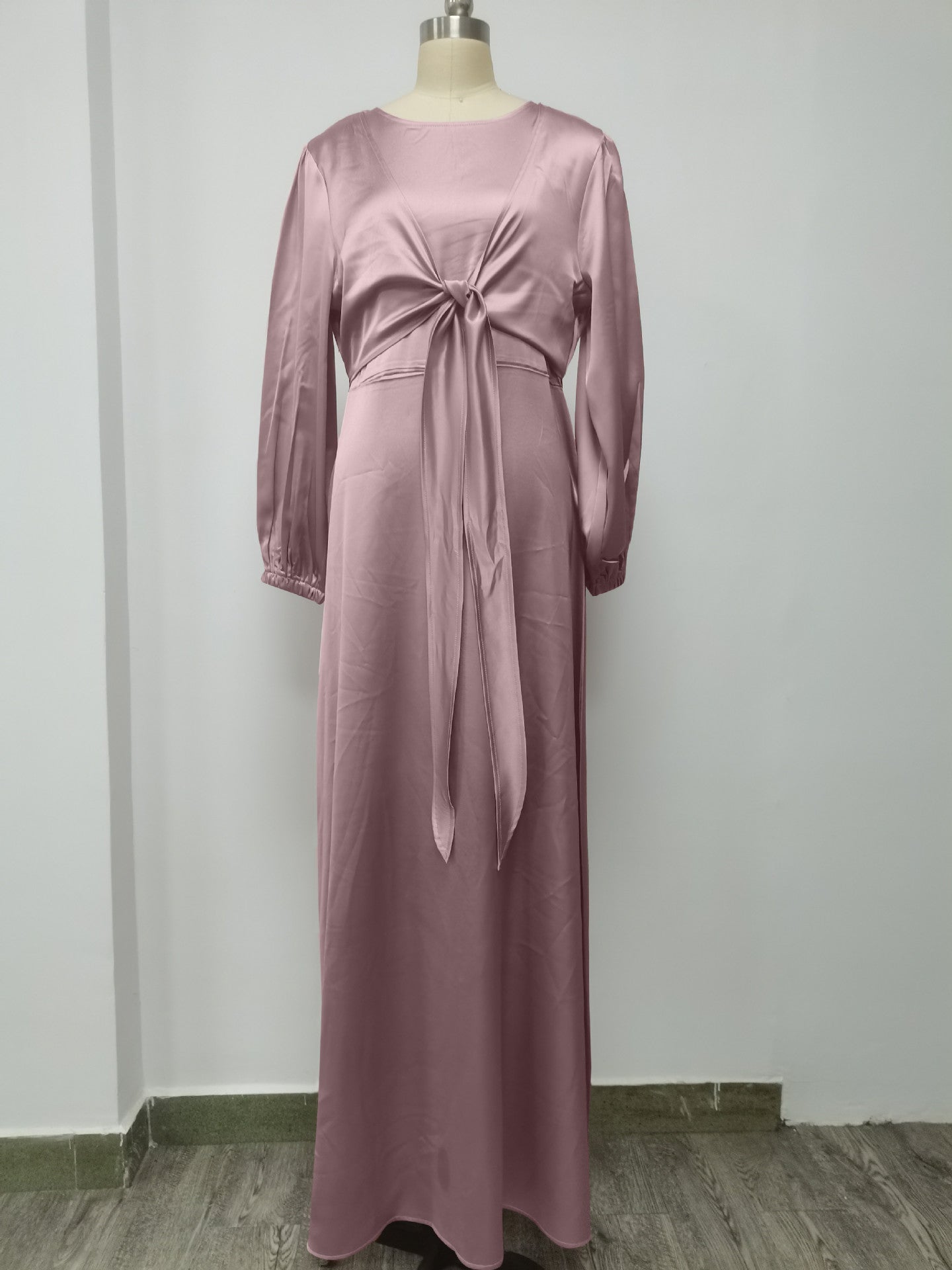 Robe Abaya unie à lacets doux pour femmes